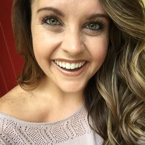 Meet your Posher, Kaitlynn